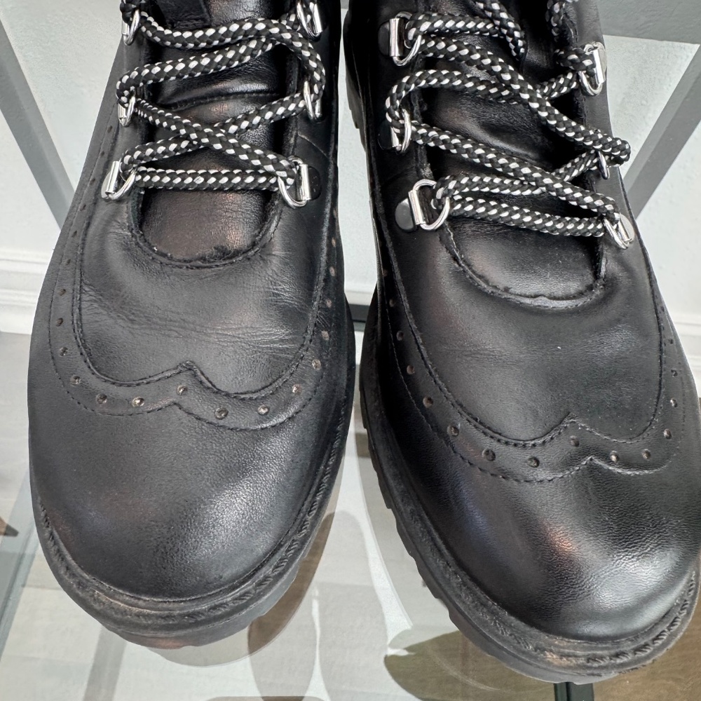 CHARLES DAVID Leather Black Combat Boots Faux Fur Trim Size 8 - Picture 4 of 14